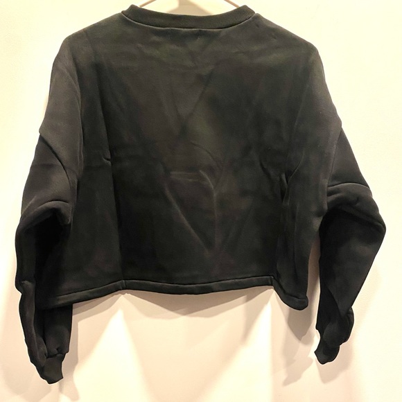 Cali B Cropped Sweater - Size Small - Picture 4 of 4